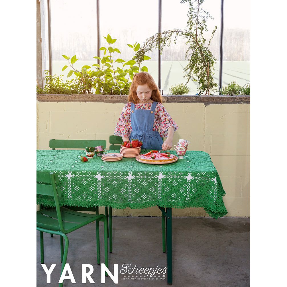 Scheepjes YARN Book-a-zine: Woman Edition